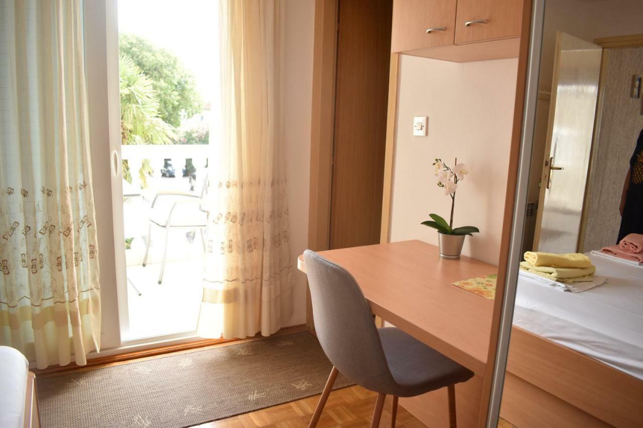 Guest House Micin Vodice Exterior photo